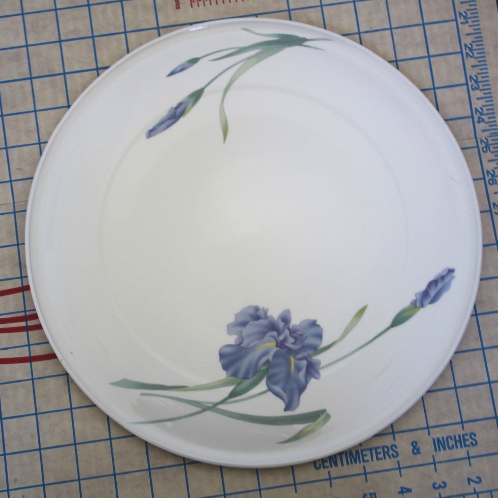 Christopher Stuart Iris Y1519 Bone China 12 inch Plate Serving Platter - Picture 2 of 8